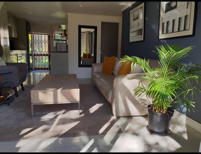 3 BEDROOM APARTMENT TO LET IN JUKSKEI PARK